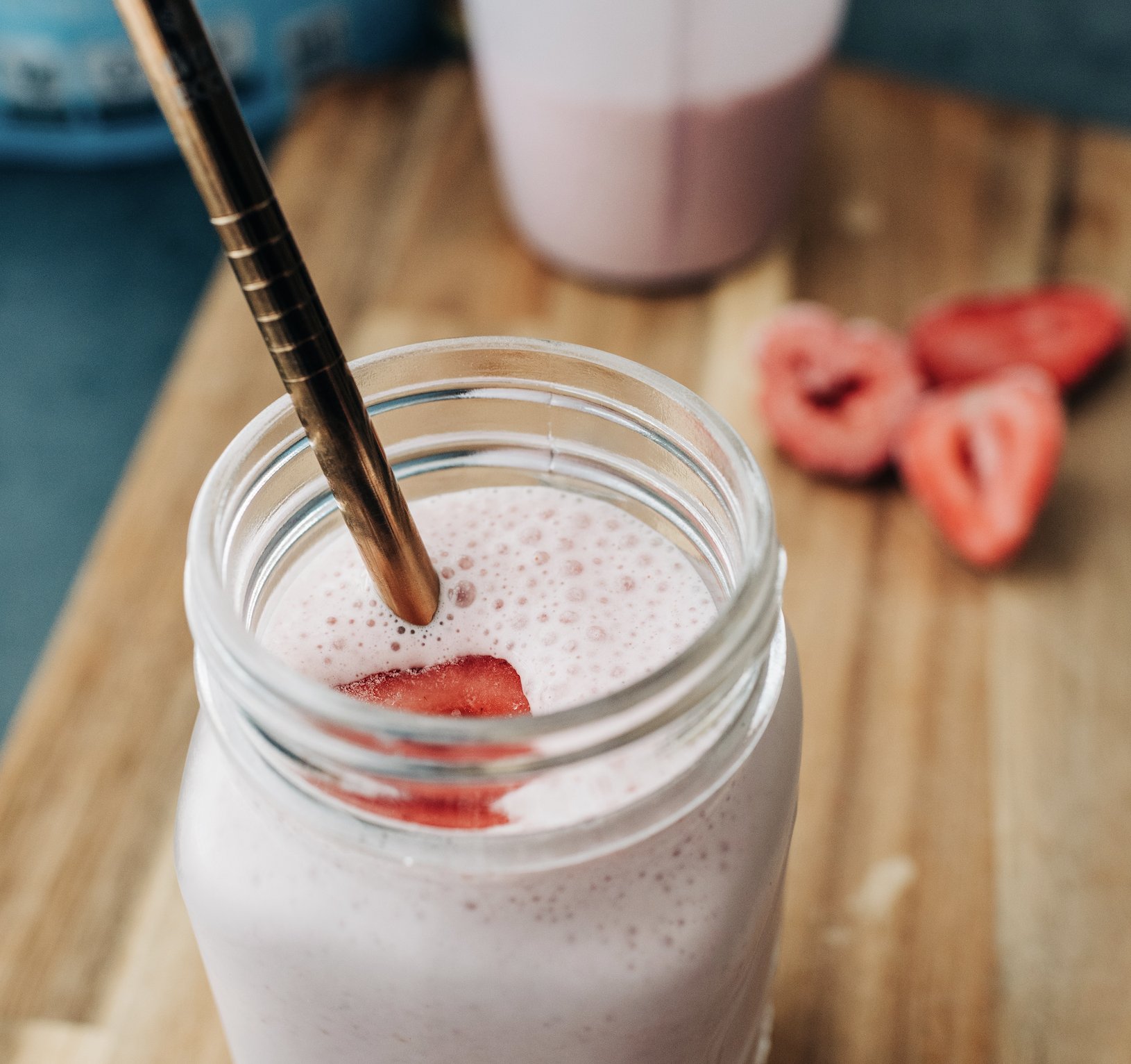 Berry-Almond-Protein-Smoothie-Recipe-PIT